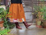 銘仙リメイク☆辛子茶に裾に色々パッチ…おしやれなロングスカートの画像