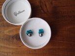 送料無料 ターコイズとパールの刺繍ピアス