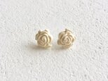 Rose/S size 生成り : 陶器 : ピアス/イヤリングの画像