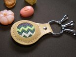こぎん刺しキーホルダー■ベージュ×濃緑の画像