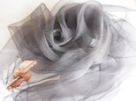 ヤマウルシ染めシルクオーガンジー大判ストールの画像