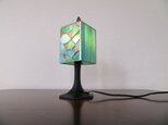 グリーン×ピンク　ステンドグラスのランプ（テーブルランプ）ガラス照明・Mサイズの画像