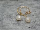 淡水パール×１０Kビーズのフープピアス