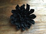 革花のカブトピン 2L 金具6cm ブラックの画像