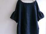 リネンパフ袖ブラウス（ネイビー）