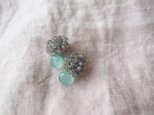 送料無料　つぶつぶ刺繍ピアス … ラブラドライト