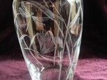 蜻蛉のクリスタル花器～手彫りガラスの画像