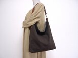 綿麻くったりワンハンドルバッグ（こげ茶×ブラウン革）