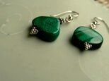 大粒スライスマラカイトのピアス