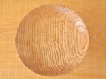 タモのお皿・8寸／wood carvingの画像