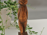 歩く猫　木彫り　置物　オブジェの画像