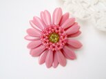 ガーベラのブローチ(ピンク)