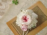 オールドローズのコサージュ(シャンパンピンク)ケース付き