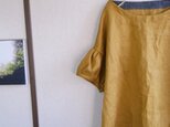 リネンパフ袖ブラウス