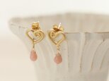 ピンクオパールのハートピアス