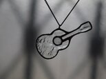 ギター (クリア)　ネックレスの画像
