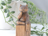 木彫り弥勒猫②の画像