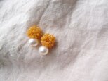 送料無料　つぶつぶ刺繍ピアス … イエローカーネリアン