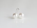 パールフックピアス K10ホワイトゴールド 8mm 色:ホワイト