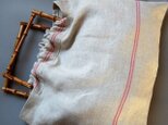 竹のハンドルのリネンのバッグ（裏地と内ポケット付き）の画像