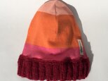 モモ x アネモネの花色 ニット帽の画像