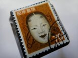 日本「能面」切手ブローチの画像