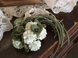 コサージュ 白詰草とクローバー