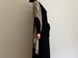 くるみ染め(鉄媒染) 軽いウールのストールの画像