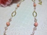 フェミニンピンクのネックレス