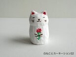 木彫り　白ねことカーネーション22の画像