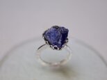 Simple tanzanite ring (big rough tanzanite)の画像