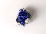 コサージュ『rose』/blue whiteの画像