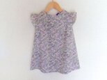 薄紫色の小花柄のフリル袖ワンピース（90cm）