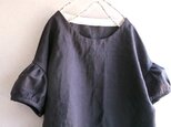リネンパフ袖ブラウス