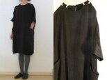 黒　綾織りリネン　シンプルクルーネックドルマンOPの画像