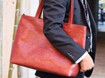 栃木レザー(winered) トートバッグ すごい丈夫で、ずっと触っていたい革の画像