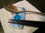 スプーンも置けるお箸置き(ブル一)の画像