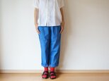 Cotton typewriter tuck color pants LADY'S BLUEの画像