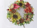 赤いピンクッションとひまわり：wreathの画像