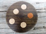 神代欅の水玉木ボタンの画像
