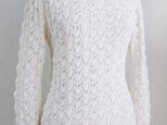 ・コットン100%透かし編み七分袖プルオーバー（オフホワイト）の画像