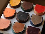カラーオーダーができる馬蹄型コインケース