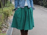 カラーリネンのスカート＊膝～ミモレ丈【フォーリッジグリーン】の画像