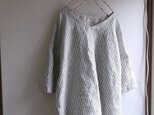 リネンＶネックプルブラウス