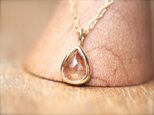 Pink Beige Drop Diamond Necklaceの画像