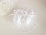 ベビーシューズのリングピロー用ミニクッション（リボン付き）の画像