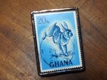 ヴィンテージ切手のブローチ - ガーナ うさぎの画像