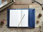 藍染革[migaki] 　文庫本ブックカバー（真鍮しおり付）の画像