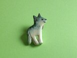 陶ピンブローチ-オオカミのコドモの画像