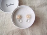 送料無料  つぶつぶ刺繍ピアス … シードパール×クリスタル